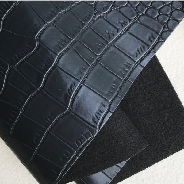 PVC leather scratch-resistant and easy-to-clean bag options for everyday use - Image 2
