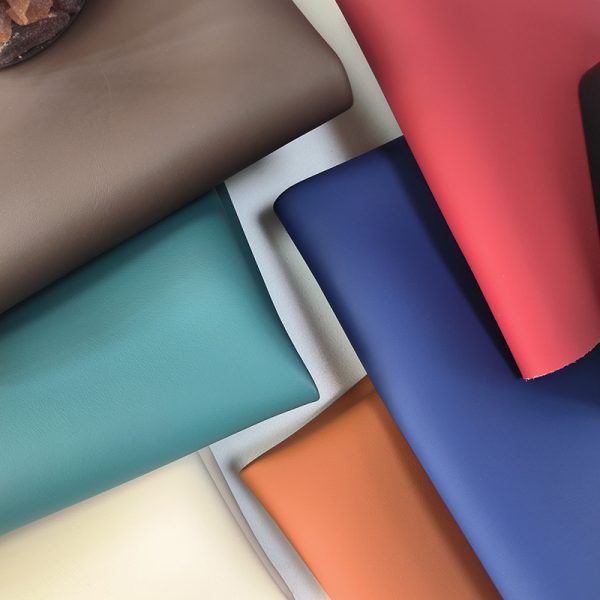 Comfortable Microfiber Leather Car Seat Covers Long-Lasting Durability in a Modern Package - Image 2